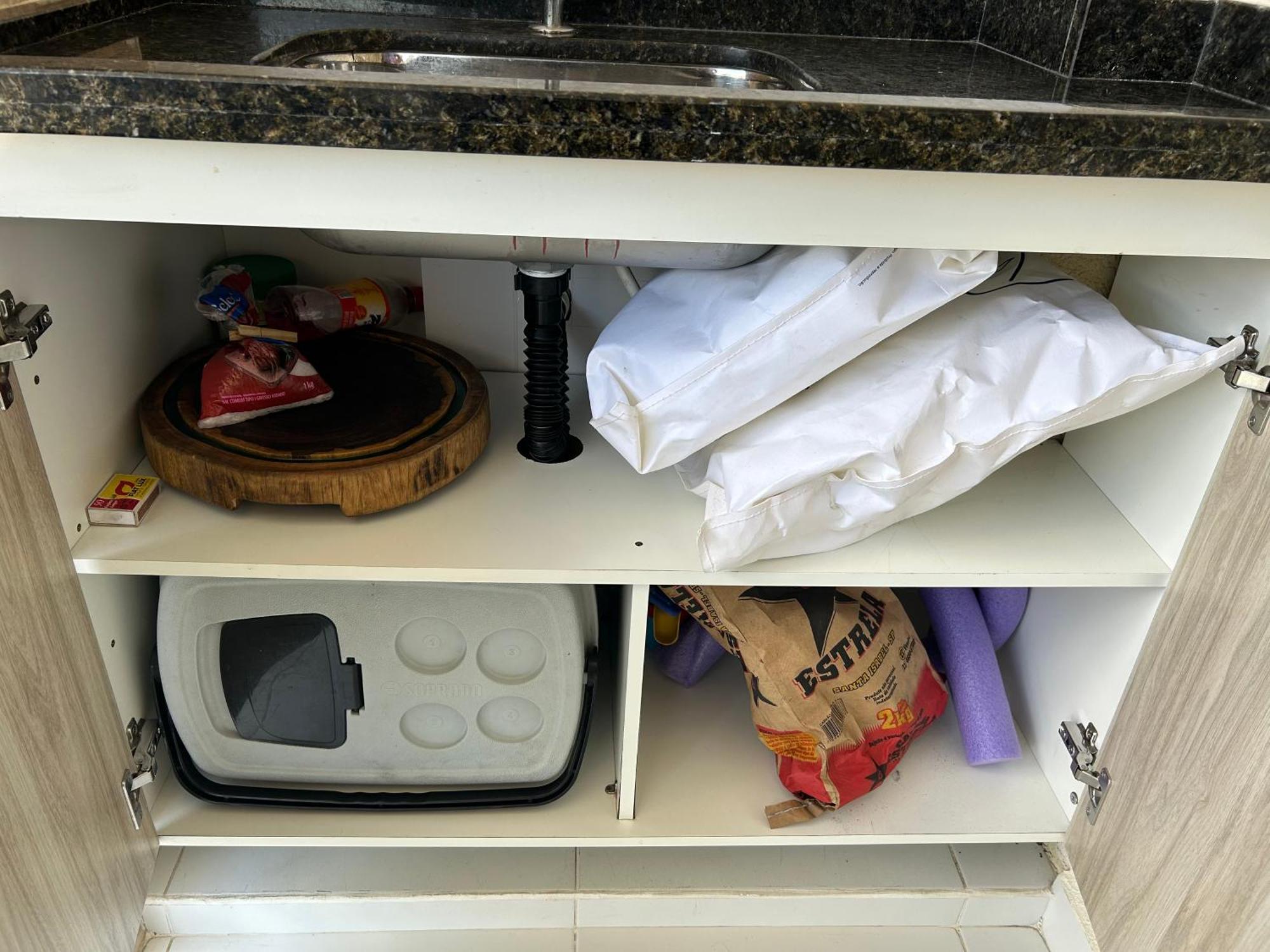 Apartamento Itagua Com Ar, Churrasqueira E 2 Vagas *